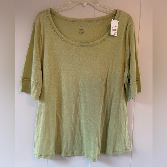 Cato Tops - NWT Cato Elbow-length Sleeve Top
